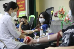 Vietnam por garantizar apoyos a donantes voluntarios de sangre