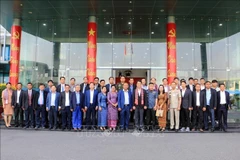 Provincia camboyana considera a Vinh Long un socio importante