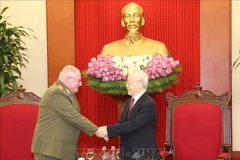 Máximo dirigente reafirma solidaridad y apoyo invariable de Vietnam a Cuba