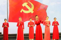 Programa de arte resalta papel del Partido Comunista de Vietnam