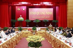 Premier vietnamita exhorta a intensificar inversiones en provincia de Quang Ninh