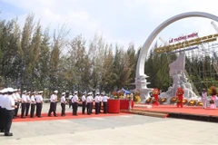 Colocan inciensos en homenaje a mártires de Gac Ma