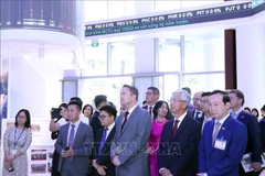 Primer ministro de Luxemburgo visita Ciudad Ho Chi Minh