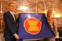 Vietnam transfiere presidencia del Comité ASEAN en Berlín a Brunei