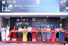 Efectúan exposición fotográfica sobre vida en delta del Mekong
