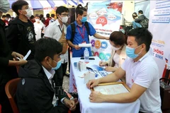 Ciudad Ho Chi Minh facilitará reclutamiento de empleados