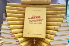 Libro de Nguyen Phu Trong, manual para cumplir metas de desarrollo nacional