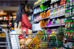 En alza ingreso por ventas minoristas de bienes y servicios en Vietnam
