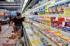 Proponen rebajar impuesto al valor agregado para dinamizar economía vietnamita