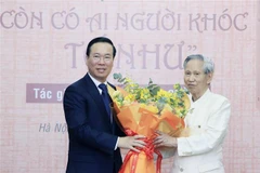 Presidente vietnamita asiste a presentación de obra sobre eminente poeta Nguyen Du
