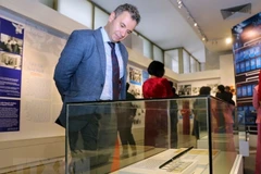 Inauguran exposición “Acuerdo de París sobre Vietnam - La puerta a la paz"