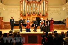 Vietnam y el Reino Unido promueven intercambio cultural y artístico