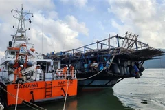 Salvan a 39 tripulantes vietnamitas accidentados en el mar