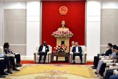 Vicepresidente de Asamblea Nacional de Costa de Marfil visita Quang Ninh