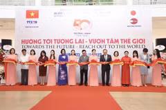 Exposición fotográfica en Hanoi resalta lazos Vietnam- Japón