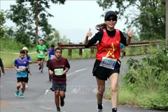Más de mil 500 corredores compiten en maratón Son Tra Run Challenge 2023