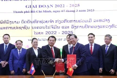 Estrechan lazos multifacéticos entre localidades de Vietnam y Laos