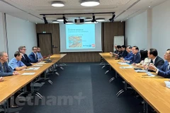 Hanoi busca fomentar cooperación con localidades francesas