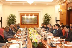  Partidos de Vietnam y Tanzania mejoran la cooperación