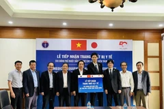 Hospitales vietnamitas reciben equipamientos médicos de Gobierno japonés