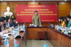 Valoran papel de mujeres vietnamitas en Laos