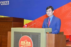 Debaten en Vietnam medidas para potenciar capacidad digital de jóvenes 