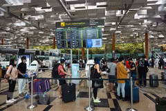 Singapur restablece cuidadosamente conexiones aéreas con China