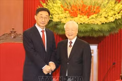 Máximo dirigente partidista de Vietnam recibe a funcionario chino