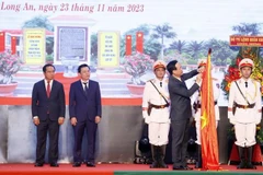 Presidente de Vietnam asiste a ceremonia de victoria de Hiep Hoa