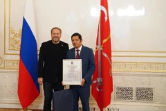 San Petersburgo honra a personas con aportes a la amistad entre Rusia y Vietnam