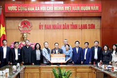 La Asociación Internacional de Voluntarios Daejin (DIVA) de Corea del Sur donó unos 40 mil dólares en efectivo al gobierno de la provincia norvietnamita de Lang Son para apoyar a 15 familias afectadas por el tifón Yagi (Fuente:VNA)