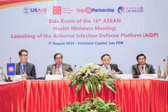 Los delegados participan en acto de lanzamiento de la AIDP, efectuado al margen de la XVI Reunión de Ministros de Salud de la ASEAN en Vientiane, Laos (Foto: VietnamPlus)