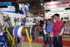 Inauguran exposiciones de industria auxiliar en ciudad survietnamita