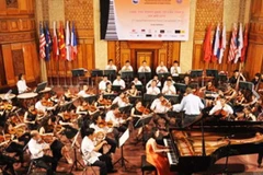 Vietnam brilla en competición internacional de Piano Hanoi