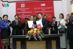 Radioemisoras de Laos y Vietnam firman acuerdo de cooperación