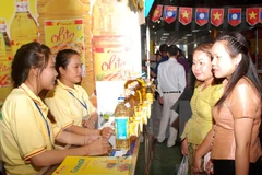 Nutrida participación en Feria comercial Vietnam – Laos
