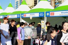 Concurrentes al Festival Busan impresionados por cultura vietnamita