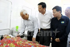 Dirigente parlamentario visita víctimas de accidente de mina de carbón