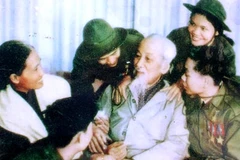 Publican historias conmovedoras sobre Presidente Ho Chi Minh