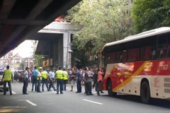 Un hombre armado ataca autobús en Filipinas