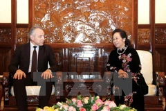 Vicepresidenta vietnamita recibe a delegación sindical de Belarús
