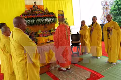 Réquiem dedica a hambrientos vietnamitas fallecidos en 1945