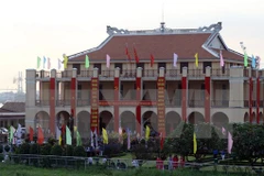 Rinden homenaje a presidentes Ho Chi Minh y Ton Duc Thang