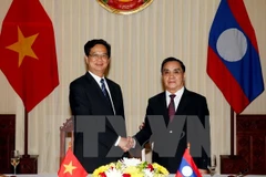 Visita del premier a Laos contribuye a robustecer nexos bilaterales