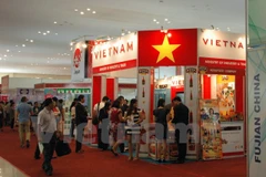 Participa Vietnam en feria de exportación e importación de Cambodia