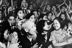 Testamento del Presidente Ho Chi Minh: antorcha de camino revolucionario de Vietnam ​