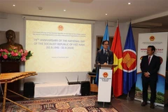 El viceministro de Relaciones Exteriores vietnamita, Do Hung Viet, interviene en el evento. (Fuente: VNA)