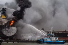Al menos 22 heridos en incendio de petrolero en Indonesia