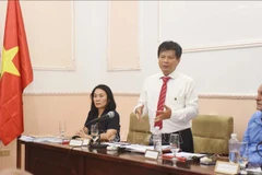 El vicepresidente de la Asociación de Periodistas de Vietnam, Tran Trong Dung, habla en el evento. (Fuente:VNA)