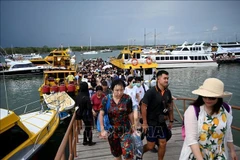 Turistas en la isla de Bali, Indonesia. (Fuente: AFP/VNA)